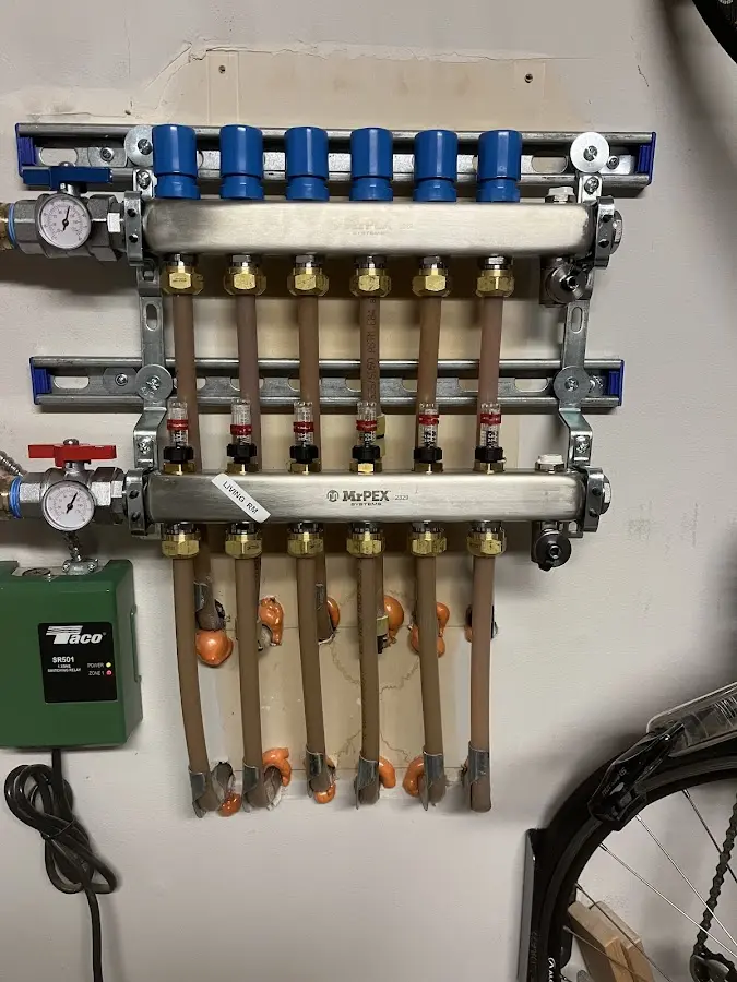 Plumber performing Gas Leak Detection at a residential property in Albuquerque