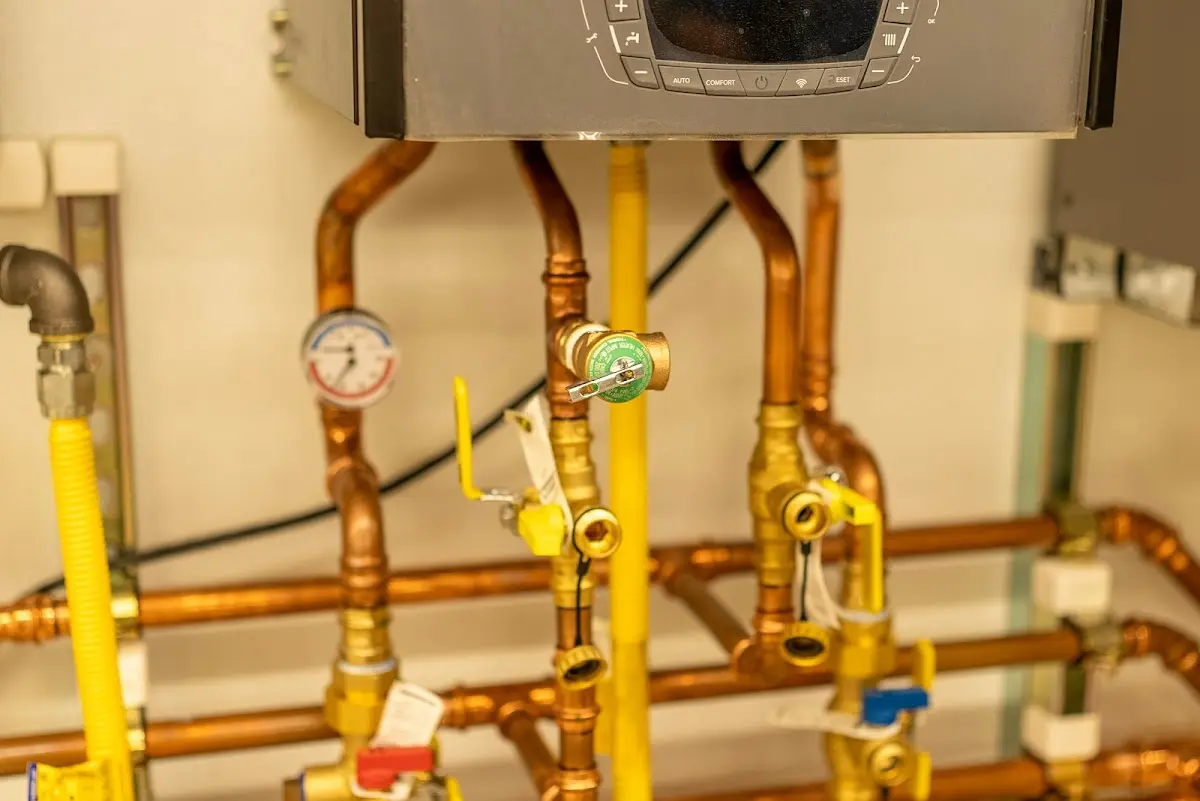 Licensed technician providing Slab Leak Repair for a homeowner in Albuquerque